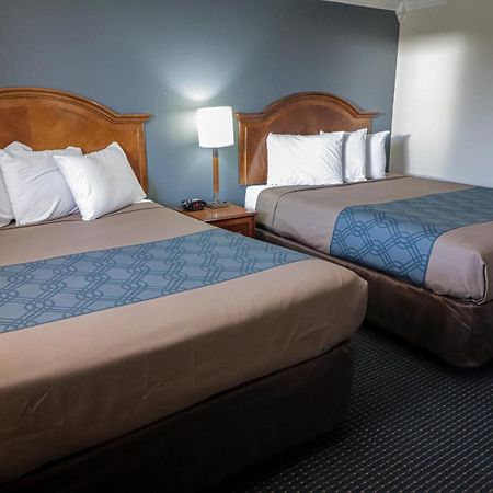 University Inn & Suites ซานอันโตนิโอ ภายนอก รูปภาพ
